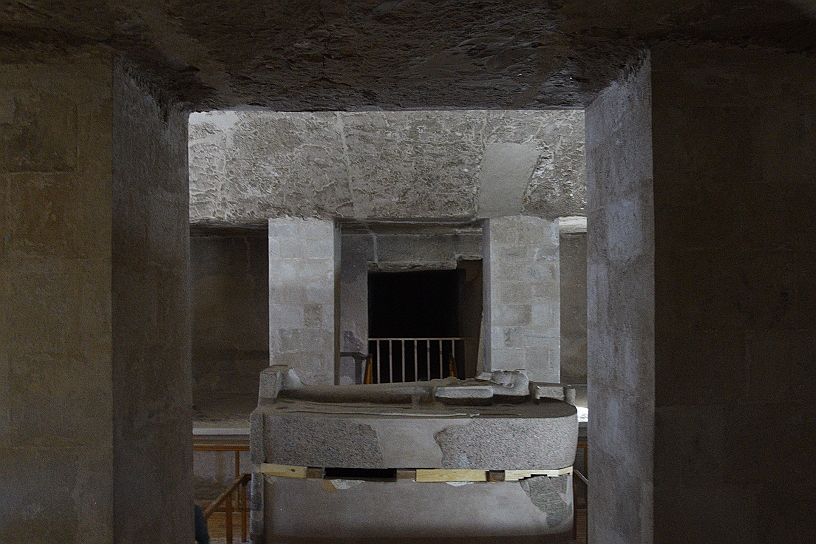 31 MAK_5997.jpg - Il sarcofago della regina Tausert, alcuni ritengono che la mummia sia stata distrutta in segno di spregio, altri che sia confusa insieme ad altre mummie regali nottetempo trafugate.